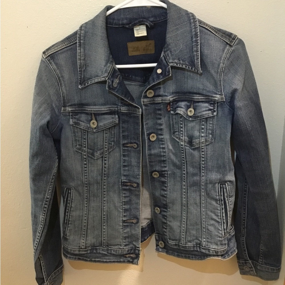 Levi’s denim jacket